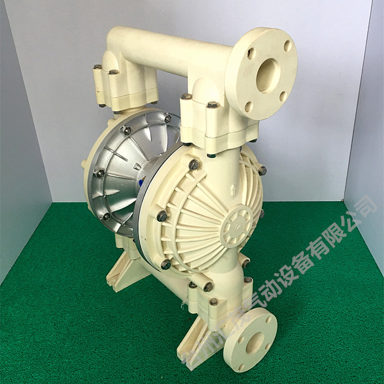 塑料氣動隔膜泵側面圖一