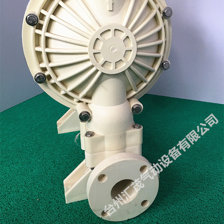 塑料氣動隔膜泵側面圖三