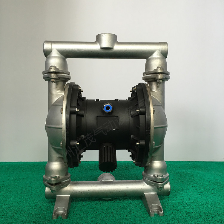 不銹鋼氣動(dòng)隔膜泵正面圖