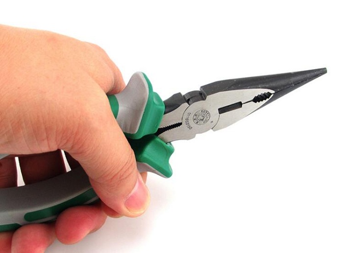 鋼絲鉗使用圖