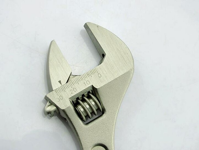 美式精拋活動(dòng)扳手產(chǎn)品圖